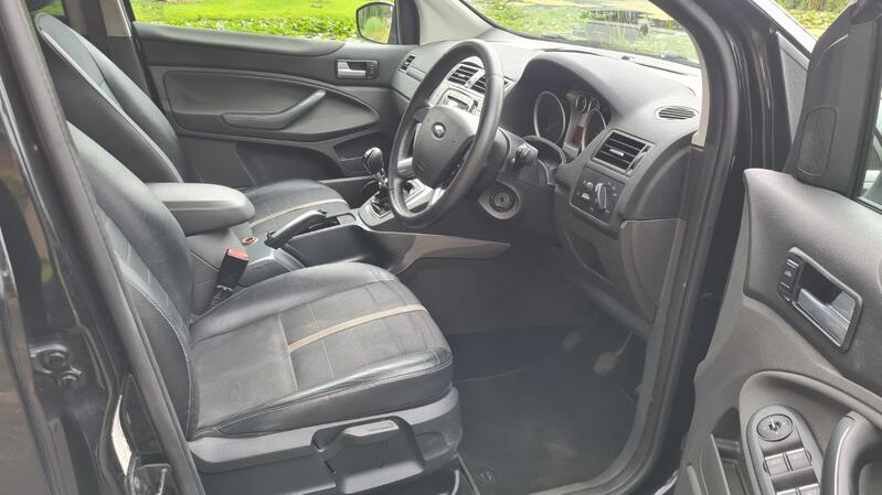 FORD KUGA