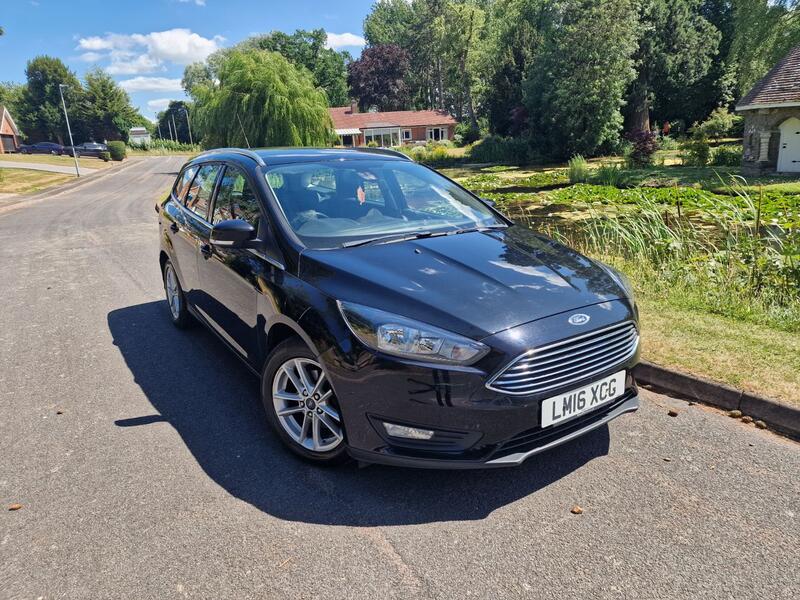 View FORD FOCUS 1.5 TDCi Zetec