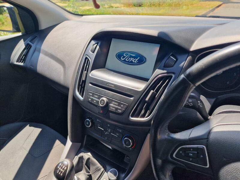 FORD FOCUS