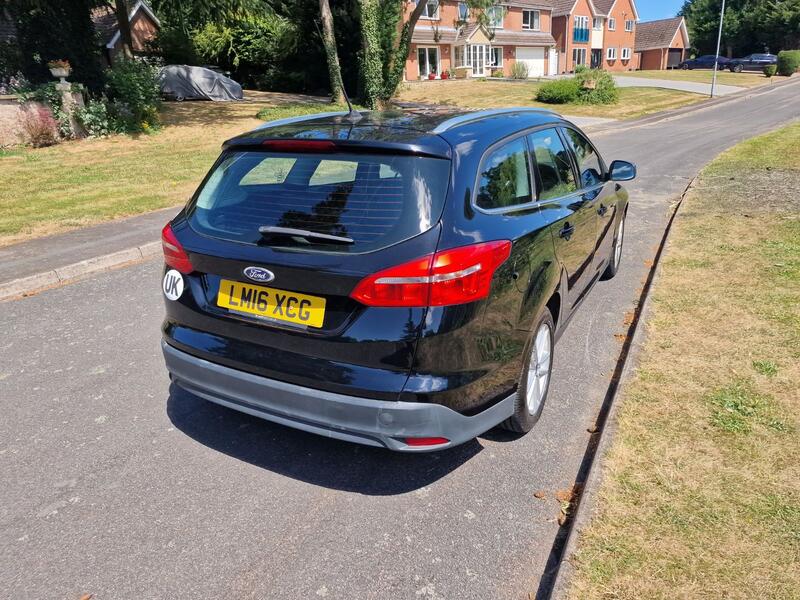 FORD FOCUS
