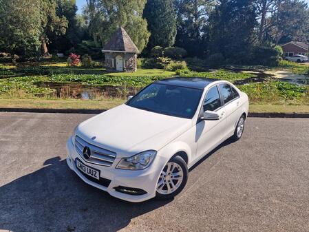 MERCEDES-BENZ C CLASS 1.6 C180 BlueEfficiency Executive SE